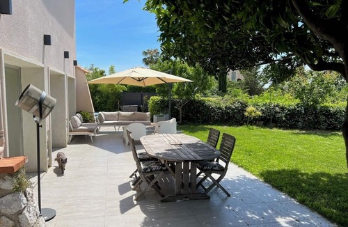 La Madeleine Villa | Superb, quiet villa with swimming pool near the sea, 7 minutes from the town center