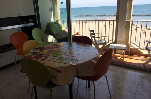 Le Grau-dʼAgde Apartment | SUPERB SEAFRONT APARTMENT