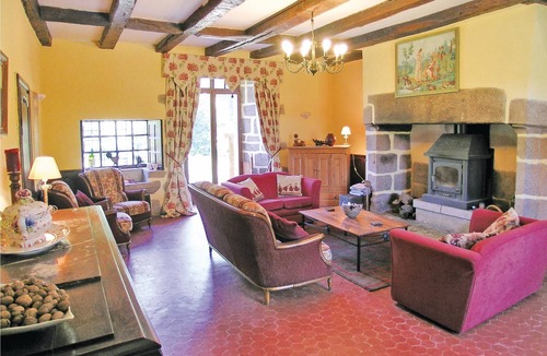 Moissannes House | Superb vacation home with swimming pool in Moissannes, 24 km from Limoges, in Haute-Vienne.
