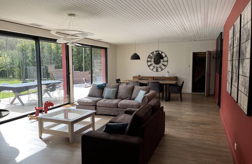 Quillan Villa | superb villa at the foot of the Pyrenees with swimming pool, large garden