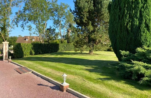 Clarbec House | Superb villa with indoor swimming pool, tennis court, piano
