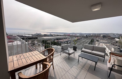 Saint-Mauront Apartment | Superbe Appartement en Résidence Avec vue sur mer et Coucher de Soleil