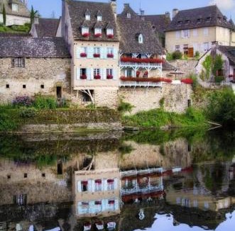 Argentat Apartment | Superbe duplex les belles Rives Argentat bords Dordogne avec wifi