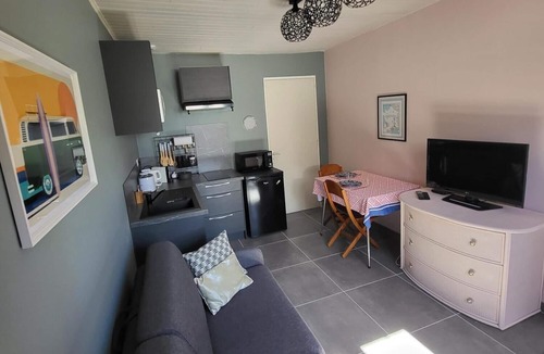Ludon-Medoc Apartment | Superbe Logement Proche de Bordeaux, Route des Châteaux