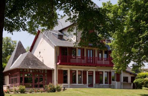 Bellerive-sur-Allier House | Superbe maison avec piscine aux portes de Vichy - Le Monde de Charlie