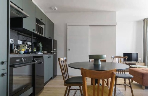 Vieux Vichy Apartment | Superbe studio climatisé dans immeuble classé