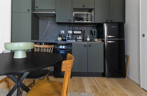 Vieux Vichy Apartment | Superbe studio climatisé dans immeuble classé