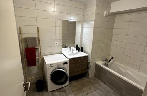 Bischheim Apartment | Superbe T3 Design et Grande Terrasse 25m2 - Proche Strasbourg