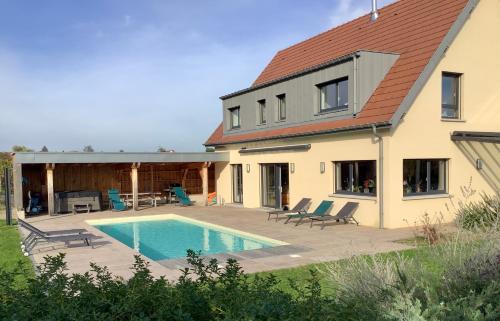 Pfaffenheim House | Superbe Villa Jacuzzi & Piscine au cœur des vignes