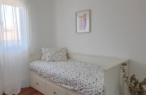 Urduliz Apartment | SUPERBRIGHT APARTMENT close to BEACHES & METRO
