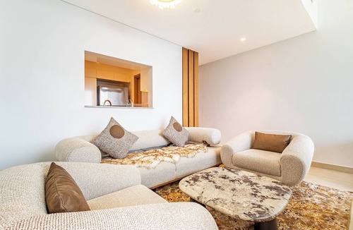 Bur Dubai Apartment | Superhost Elegant 3BR Burj Khalifa View