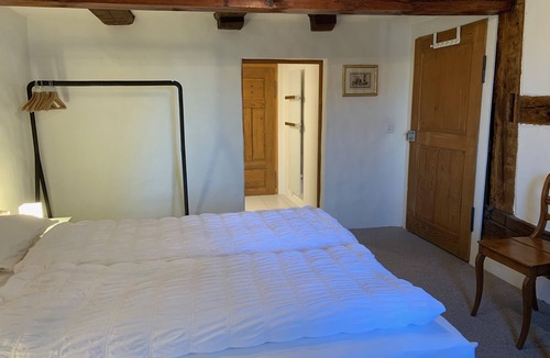 Andelfingen District House | Superior Family Apartment in old house built in 1707