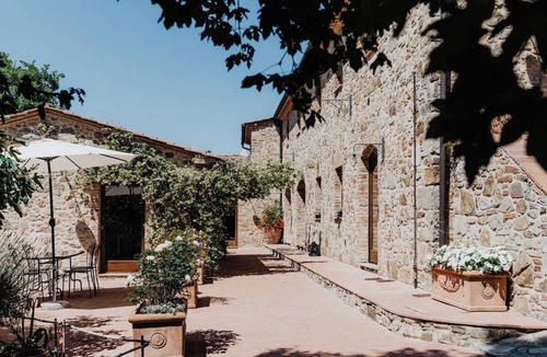 Radicondoli Apartment | Superior Studio No. 7 – Oasis of Peace in the Nature of the Poggio Bianco Village