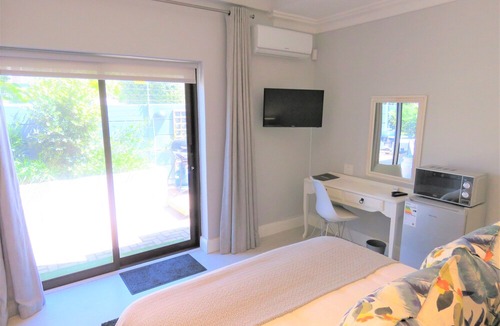 Sunset Beach Apartment | SUPERIOR STUDIO - OCEAN BREEZE SUNSET BEACH