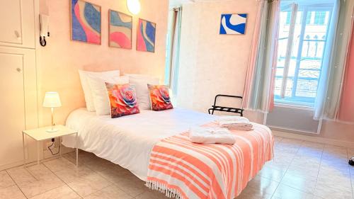 Blois Apartment | Superlogis - Studio Le Pastel - hyper-center of Blois