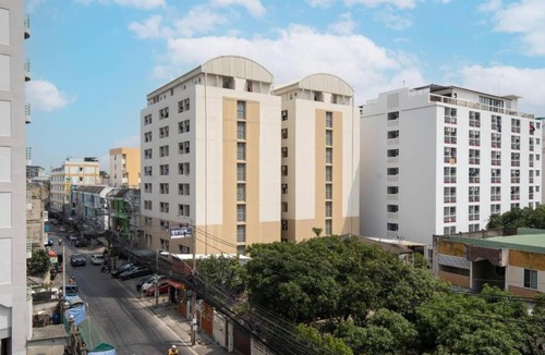 Nonthaburi Hotel | SURANG MANSION