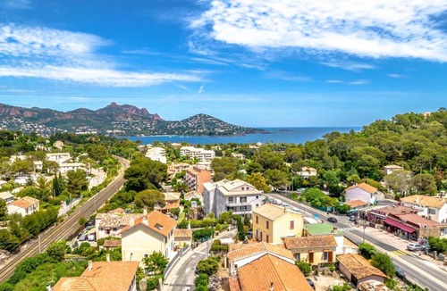 Le Dramont Hotel | Sure Hotel by Best Western Saint-Raphael Le Dramont