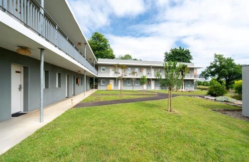 Saint-Pierre-du-Mont Hotel | Sure Hotel by Best Western Mont-de-Marsan