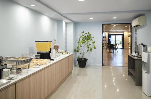 Barrigada Hotel | SureStay by Best Western Guam Airport South