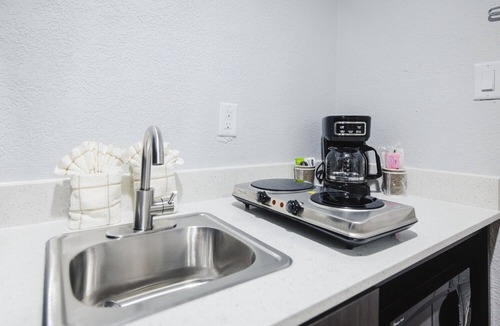Channelview Hotel | SureStay by Best Western Channelview-Baytown West