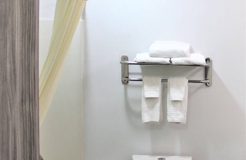 Tuscaloosa Hotel | SureStay Hotel by Best Western Tuscaloosa Southeast