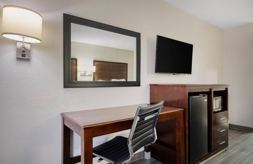 Terrell Hotel | SureStay Hotel by Best Western Terrell