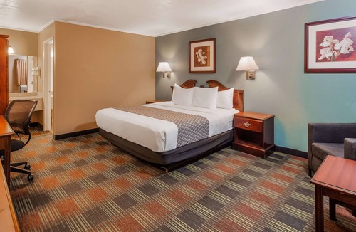 Cameron Hotel | SureStay Hotel by Best Western Cameron
