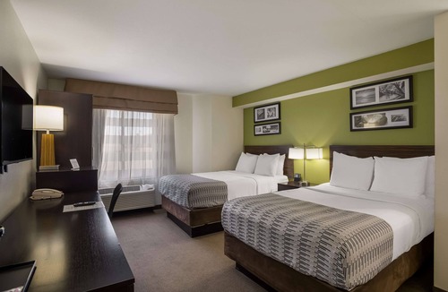 Superstition Springs Hotel | SureStay Plus by Best Western Mesa Superstition Springs