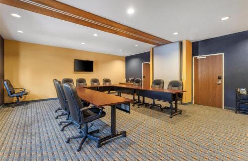 Keyser Hotel | SureStay Plus Hotel by Best Western Keyser