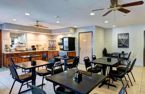 Redding Hotel | SureStay Plus Hotel by Best Western Redding