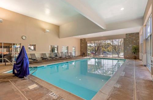 Gordonville Hotel | SureStay Studio by Best Western Paradise Lancaster County