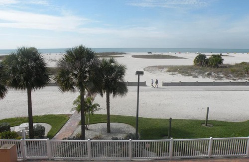 Treasure Island Apartment | Surf Beach Treasure Island Resort