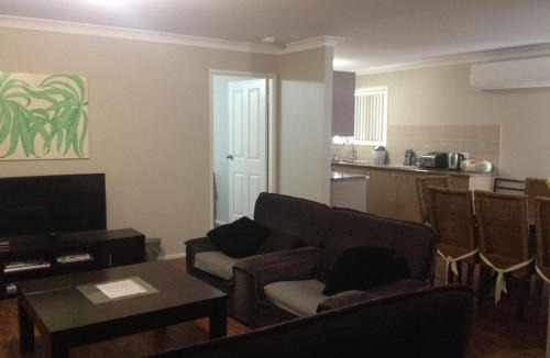 Nowra House | Surf Mist