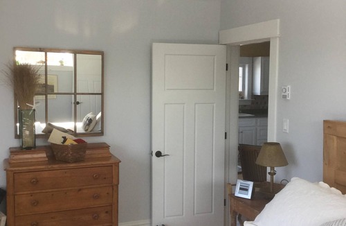 Eagle Head House | Surfs Up Eagle Head Bay, Oceanfront
