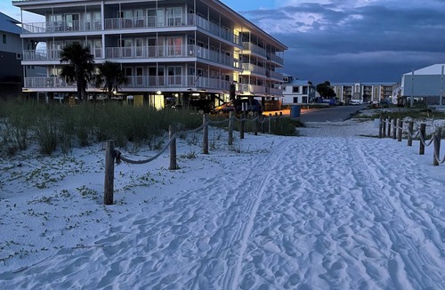 Mexico Beach Condo | Surfside #11, Beautiful Beachfront Luxury Condo, Allergy Friendly:No Pets.