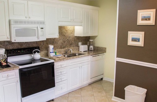 Surfside Beach Condo | Surfside Beach Getaway: 2BR Suite at Grand Palms