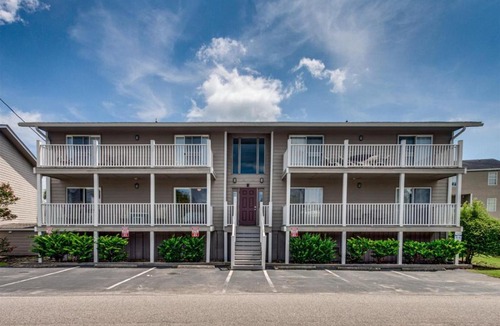 Surfside Beach Apartment | Surfside Floral Villas E17