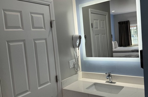 South Redondo Hotel | Surfside Inn Redondo Beach
