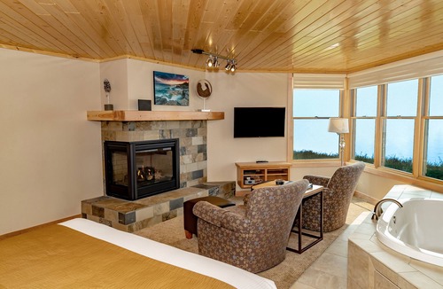 Tofte Hotel | Surfside on Lake Superior