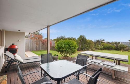 Surf Coast House | Surfside Serenity
