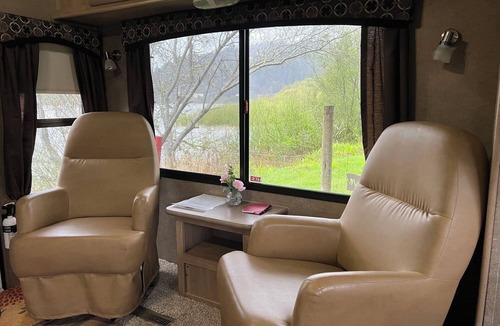 Klamath Apartment | Surftside glamping rv - Site #17