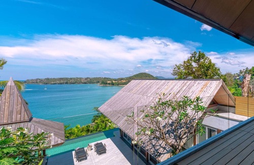 Cherngtalay House | Surin Beach 4BR Luxury Oceanfront