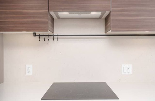 Surrey Apartment | Surrey Central - 1 Bed