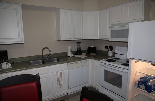 Branson Condo | Surrey Grand Crowne next to golf course in Branson MO. Enjoy!