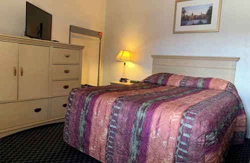 Ottawa Hotel | Surrey Motel