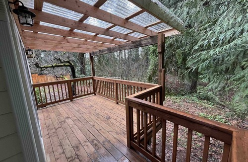 Shelton Apartment | Surrounded by big trees green space, 2 minutes from town center, all amenities.