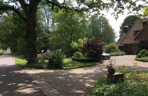 Westerstede Apartment | Surrounded by greenery - Ferienwohnung am Thalenbusch - Ferienwohnung am Thalenbusch