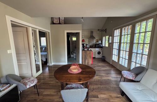Le Breuil House | Surrounded by nature, private garden and jacuzzi. Pets welcome!