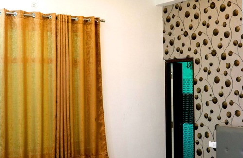 Balrampur Hotel | Surya Hotel