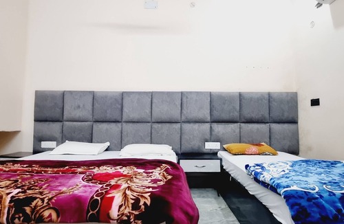 Haraiya Hotel | Surya Palace